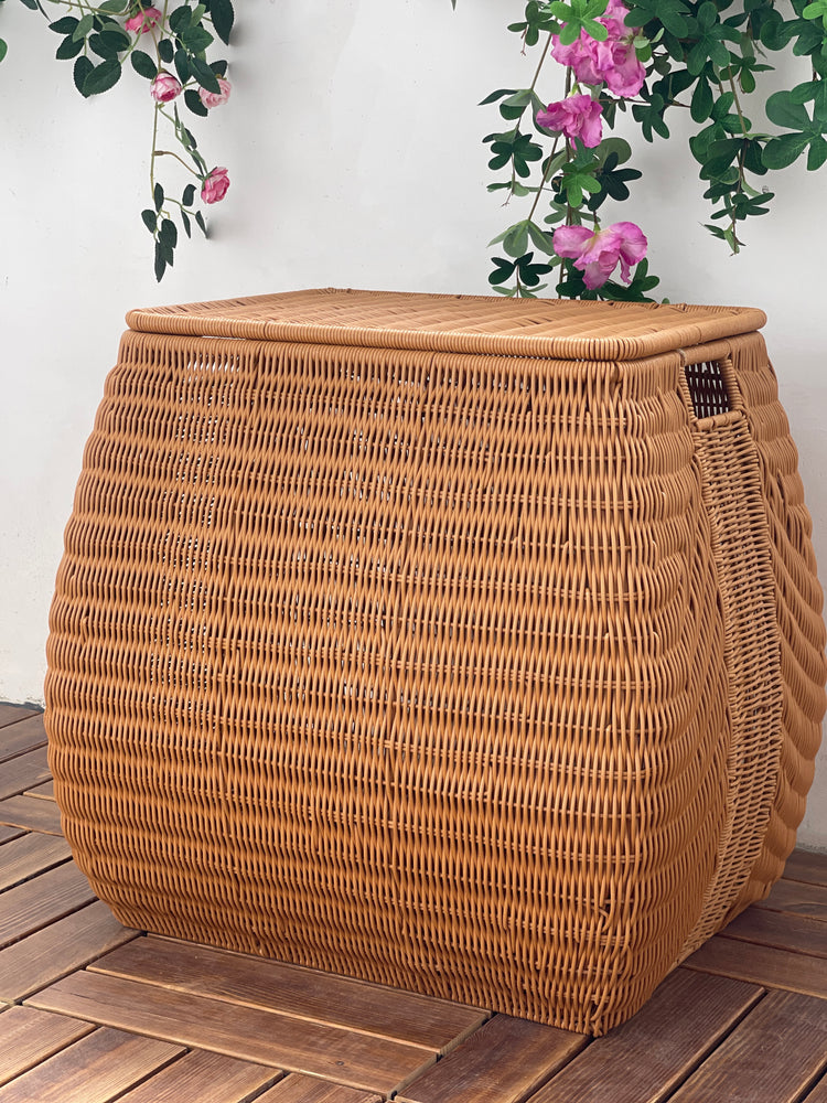 ELE LIGHT & DECOR Handwoven Laundry Hamper Synthetic Rattan with Lid With Handles