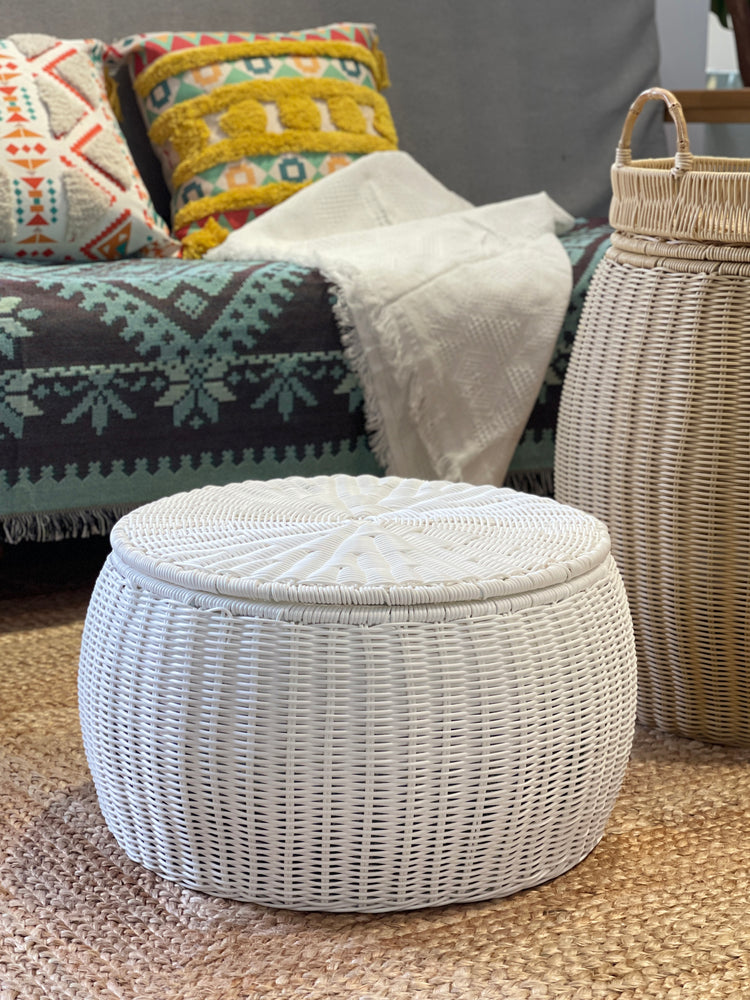 ELE LIGHT & DECOR Outdoor /Indoor White Pouf Wicker Footstool Storage Seat With Lid